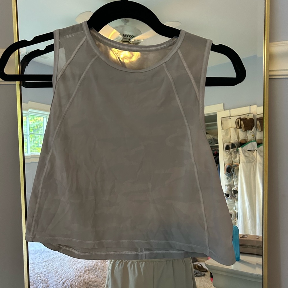 Lululemon camo cropped tank top